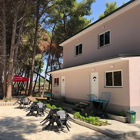 Topi Apartament Wlora