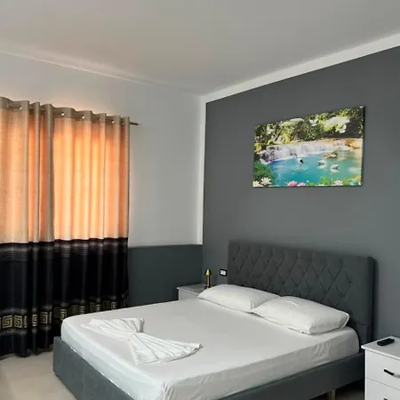 Topi Vlorë