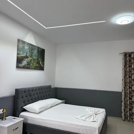 Topi Vlorë